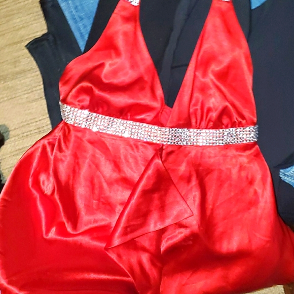 Beautiful rich red blouse with fake diamonds - Picture 2 of 4